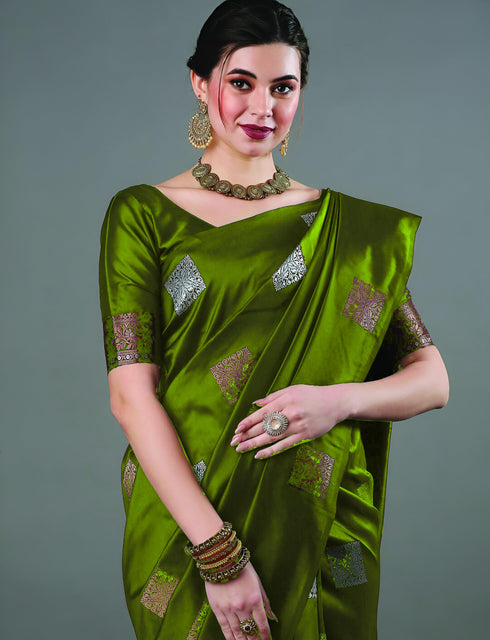 Vasthrlay Banarasi Unstitched Saree