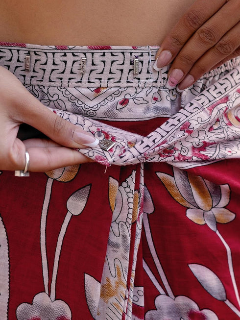 Vasthrlay Kalamkari Printed Olive Saree