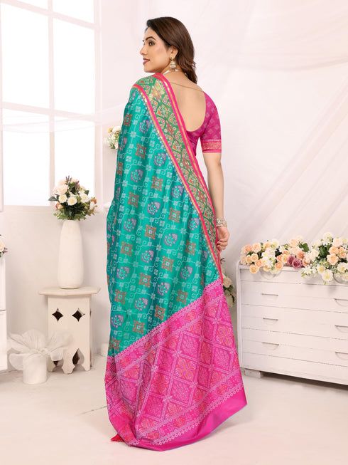 Vasthrlay Bottle Green Kanjivaram Unstitched Saree