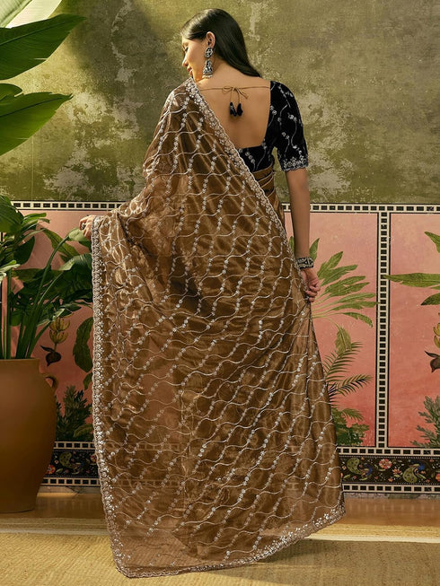 Vasthrlay Embroidery Scalloped Unstitched Dark Green Saree