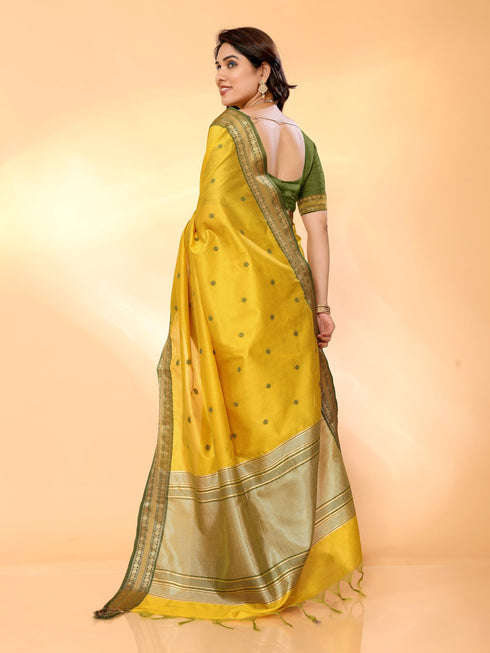 Vasthrlay Jacquard Unstitched Saree