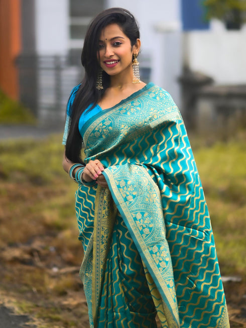 Vasthrlay Saree