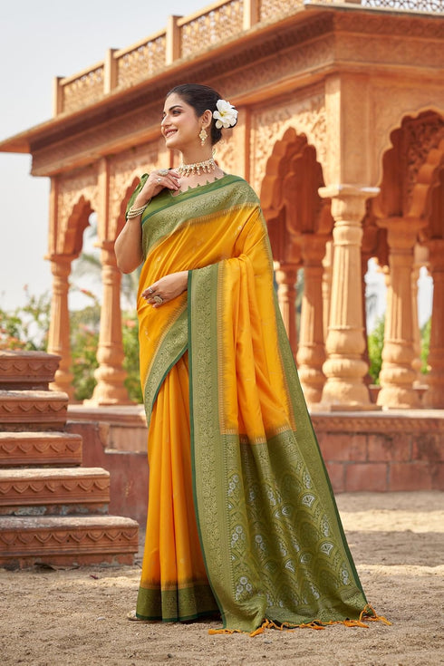 Vasthrlay Kanjivaram Unstitched Jacquard Stylish Saree