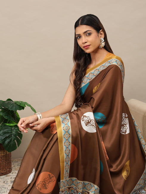 Vasthrlay Designer Unstitched Saree