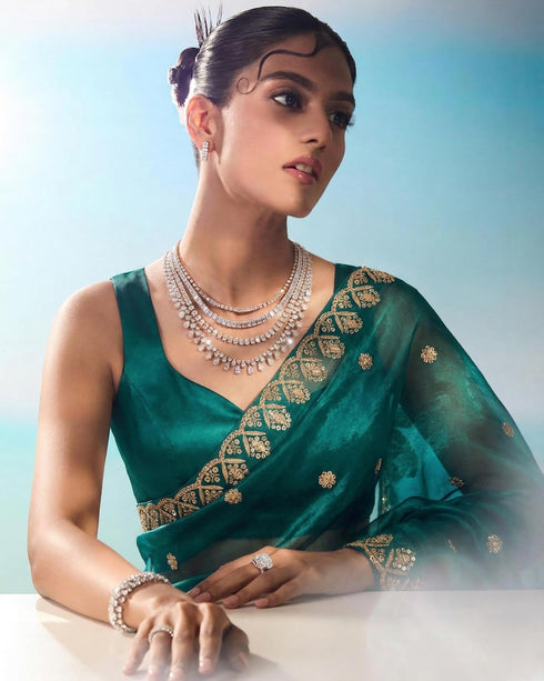 Vasthrlay Border Unstitched Saree