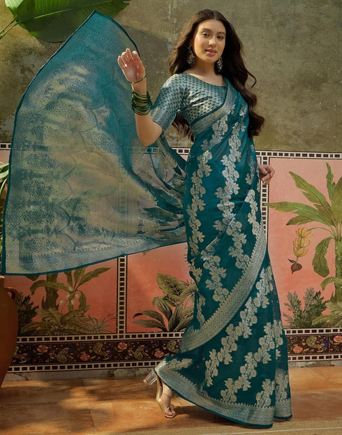 Vasthrlay Kanjivaram Jacquard Unstitched Pink Saree