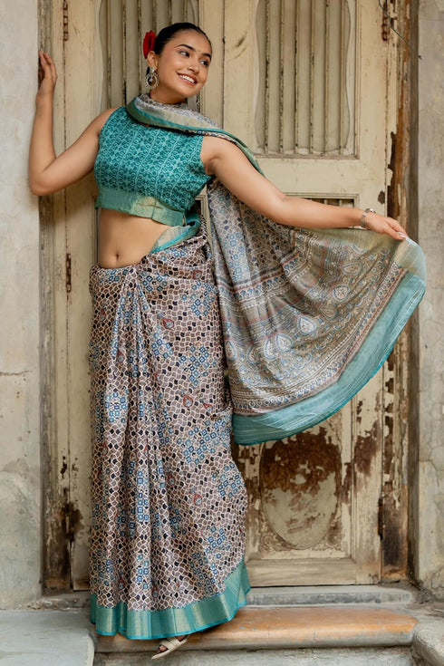 Vasthrlay Fashion Handloom Printed Dusty Ethnic Wear
