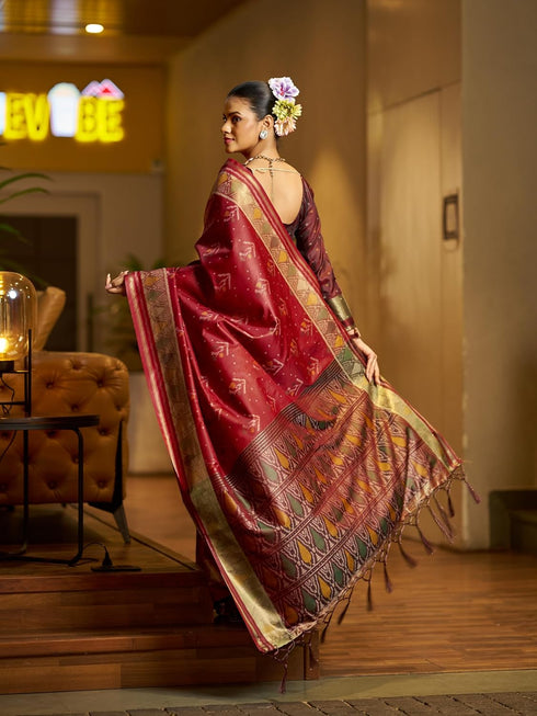 Vasthrlay Unstitched Multicolor Comfortable Friendly Saree