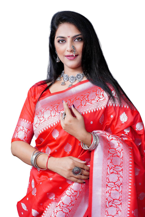 Vasthrlay Silver Banarasi Saree