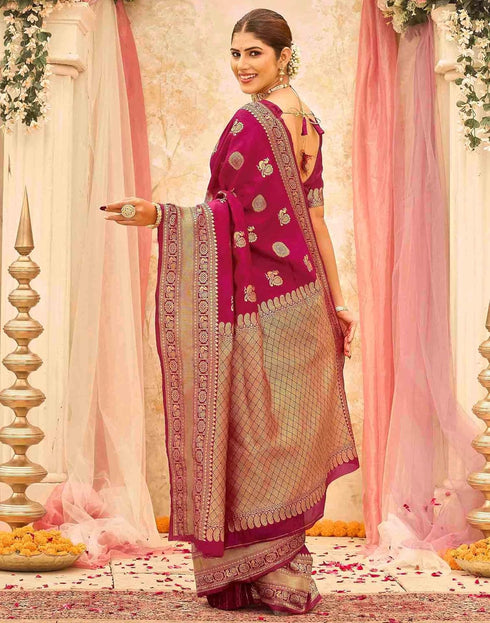Vasthrlay Womens Weaving Unstitched Dark Green Saree