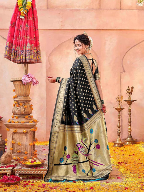 Vasthrlay Weaving Paithani Maroon Saree