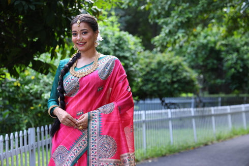 Vasthrlay Beautiful Kalamkari Contrast
