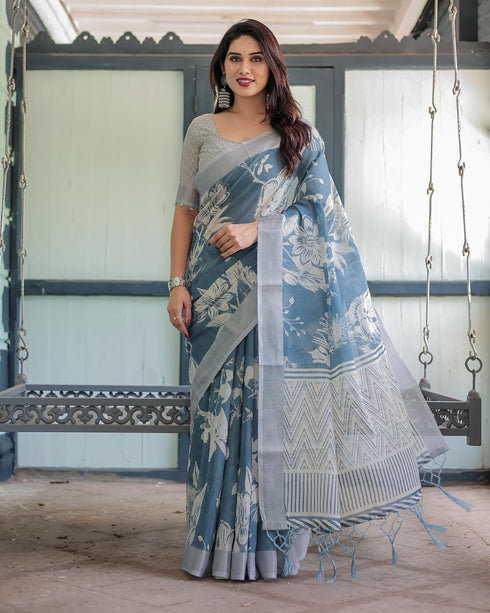 Vasthrlay Floral Prints Tasseled Saree