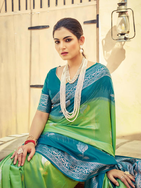 Vasthrlay Kanjivaram Unstitched Jacquard Stylish Saree