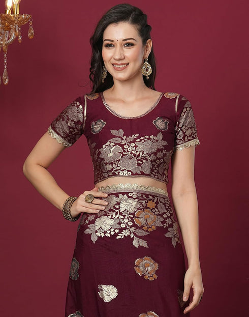 Vasthrlay Kanjivaram Banarasi Maroon | Golden Border Saree With Unstitched Blouse Piece