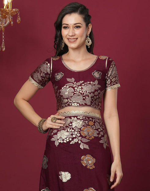 Vasthrlay Kanjivaram Banarasi Unstitched Red Saree