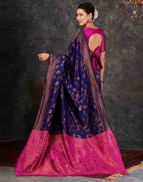 Vasthrlay Banarasi Kanjeevaram Navy Blue Saree With Rani pink Unstitched Blouse Piece