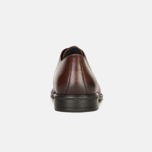 Bata Brown Leather Formal Derby-Style Shoes With Lace-Up Closure For Men (Style 8244079)