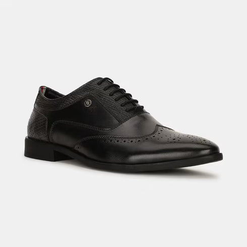Bata Black Textured Oxford Style Formal Shoes For Men