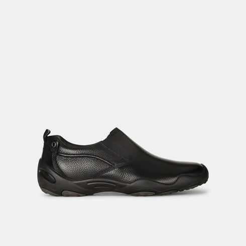 Hush Puppies Black Slip On Formal Shoes For Men (Style 8546707)