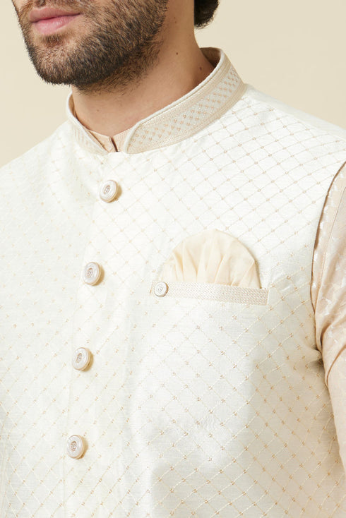 Manyavar Off White Diamond Self Embroidered Jacket