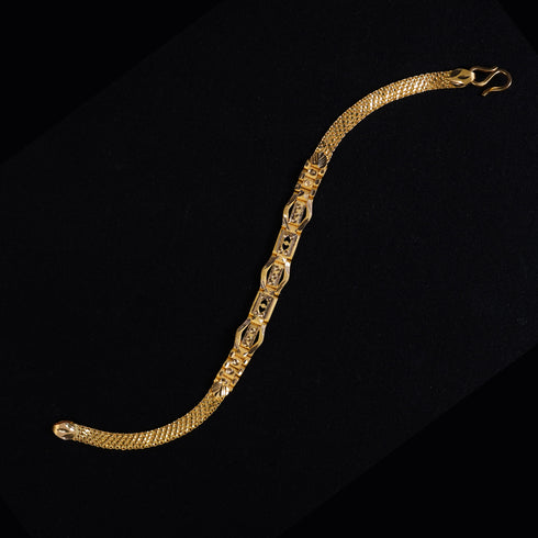 22 Carat Gold Mc Chain Cartier Braclet 10g by Mahita Collections