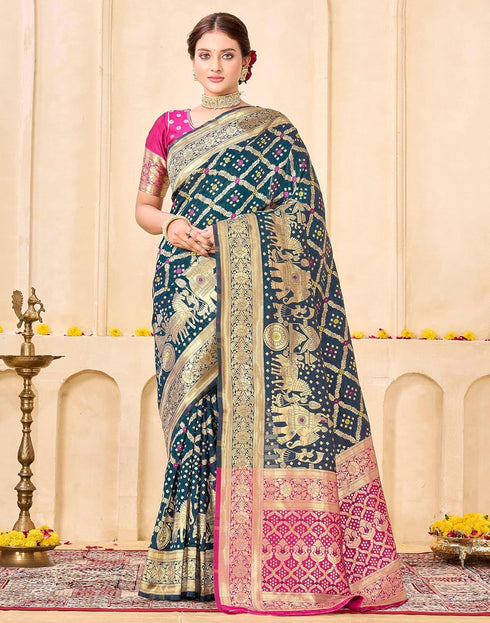 Vasthrlay Womens Weaving Unstitched Light Green Saree