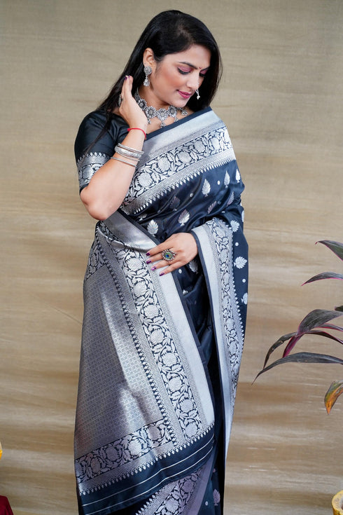Vasthrlay Silver Banarasi Saree