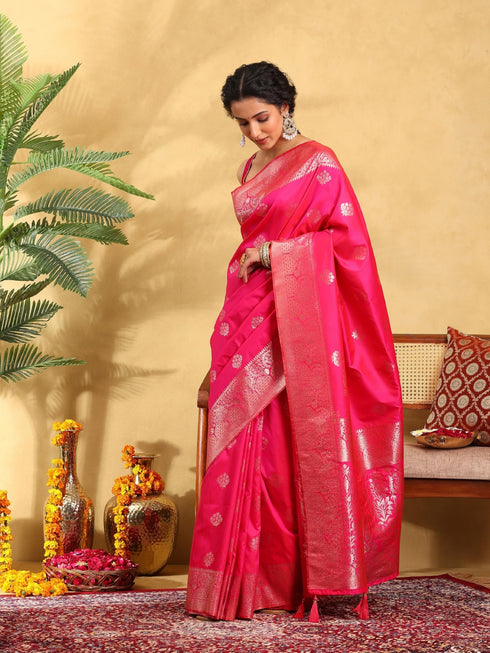Vasthrlay Banarasi Unstitched Saree