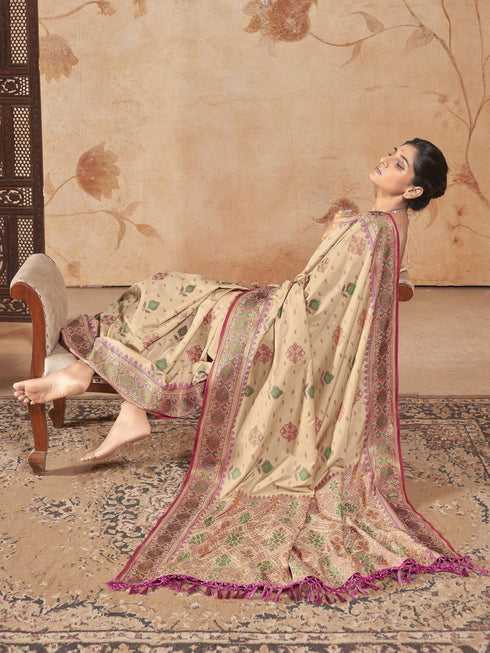 Vasthrlay Patola Wedding Saree