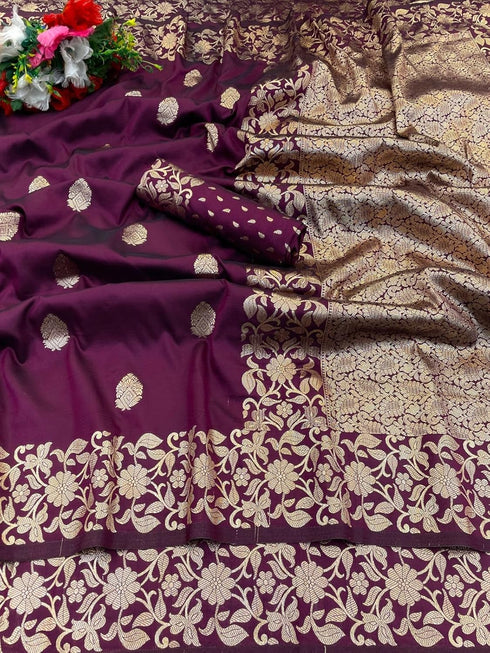 Vasthrlay Banarasi Golden Weaving