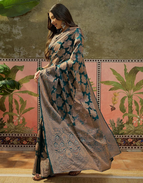 Vasthrlay Kanjivaram Jacquard Unstitched Rama Green Saree