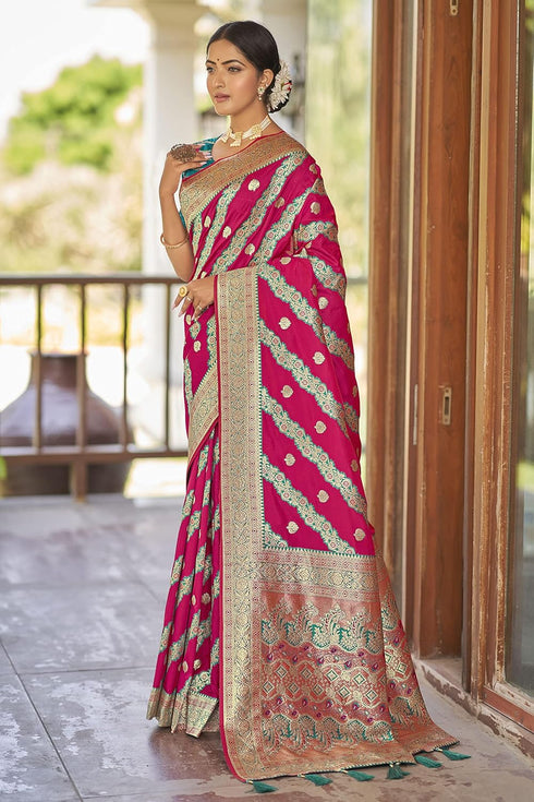 Vasthrlay Adorable Pattern Banarasi Piece Mn1738