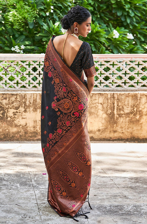 Vasthrlay Banarasi Floral Unstitched Saree