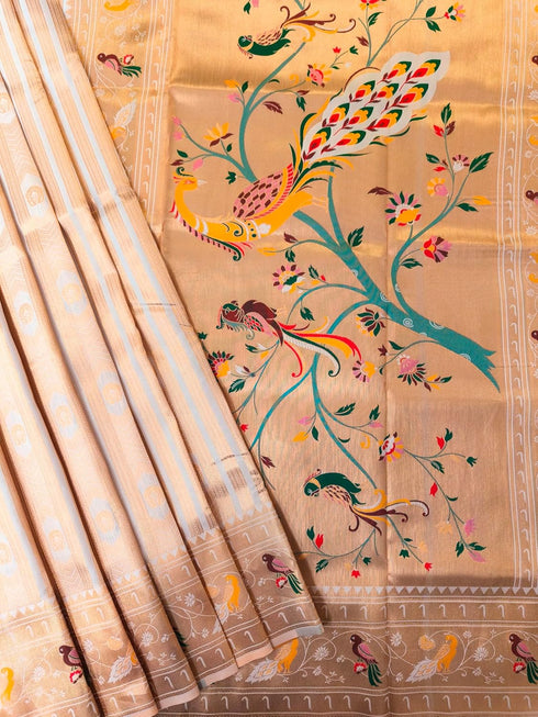 Vasthrlay Kanjivaram Paithani Weaving
