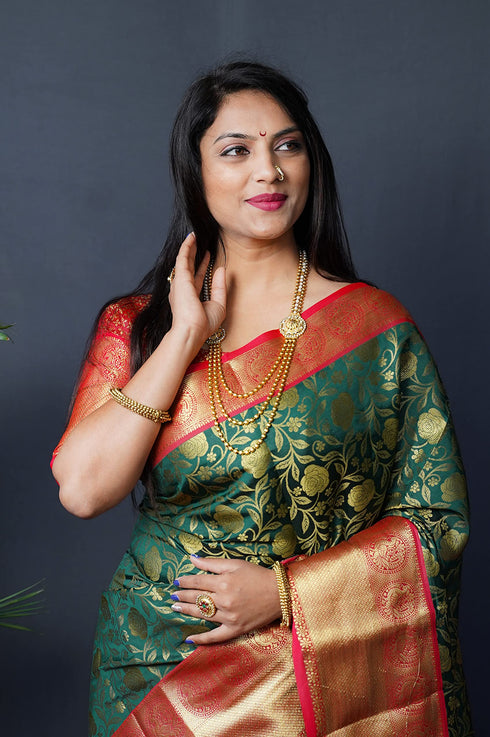 Vasthrlay Designer Unstitched Saree