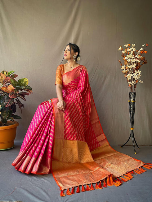 Vasthrlay Leriya Patola Banarasi Ethnic Wear