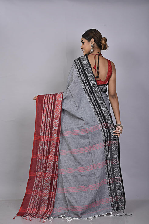 Vasthrlay Begampuri Traditional Saree