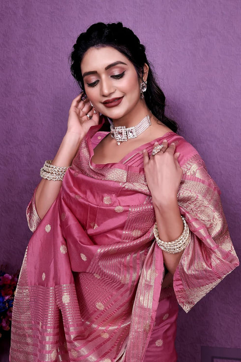 Vasthrlay Jacquard Traditional Indian Mahendi