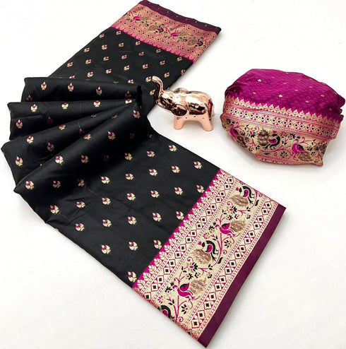 Vasthrlay Paithani Weaving Peacock