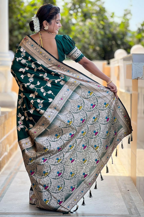 Vasthrlay Kanjivaram Handloom Golden Ethnic Wear