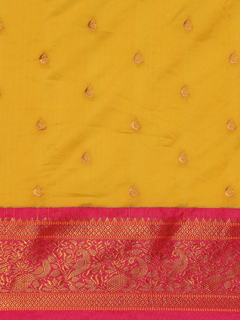 Vasthrlay Chandratara Hot Saree