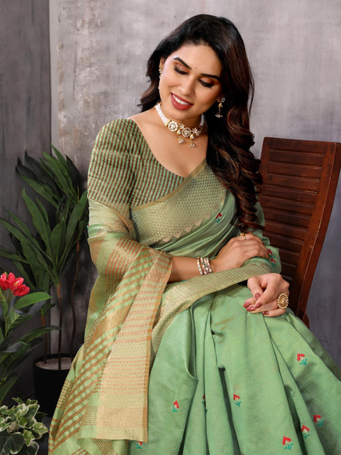 Vasthrlay Embroidery Unstitched Saree