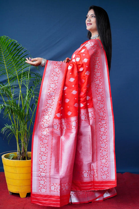 Vasthrlay Silver Banarasi Saree
