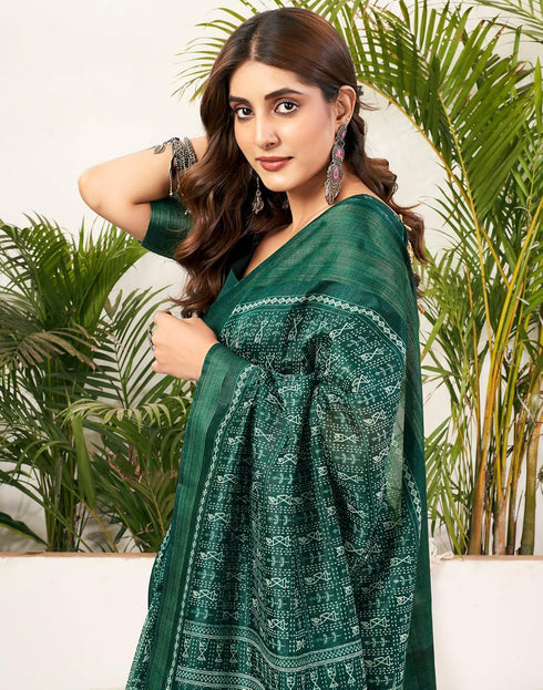 Vasthrlay Womens Printed Unstitched Green Saree