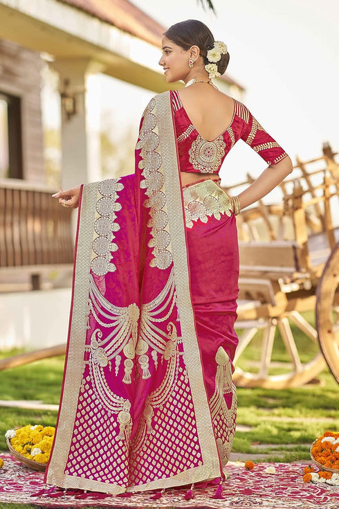 Vasthrlay Adorable Pattern Banarasi Piece Mn1745