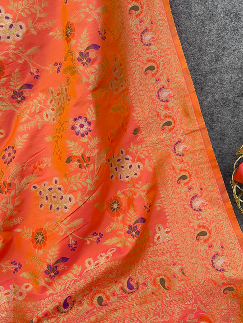 Vasthrlay Banarasi Woven Saree