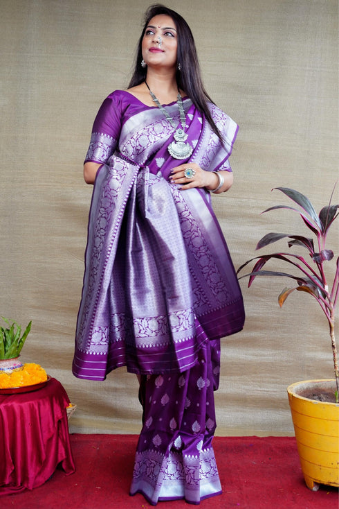 Vasthrlay Silver Banarasi Saree