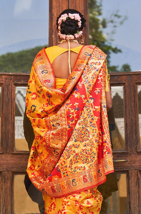 Vasthrlay Unstitched Saree