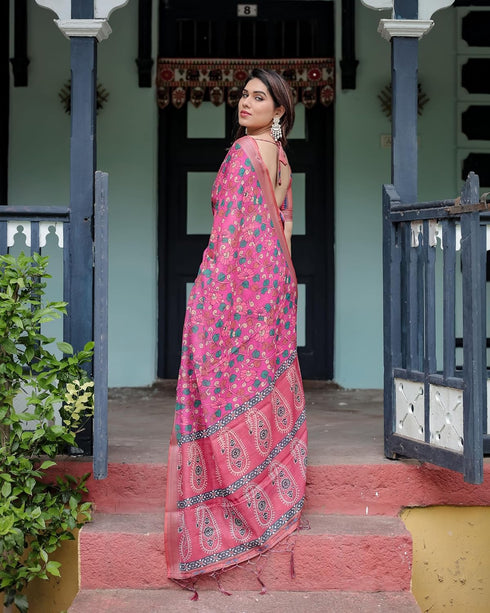 Vasthrlay Tasselled Elephant Saree